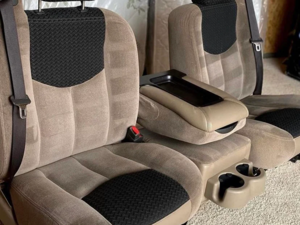 1999-2000 CHEVY SILVERADO 40-20-40 TRUCK SEATS