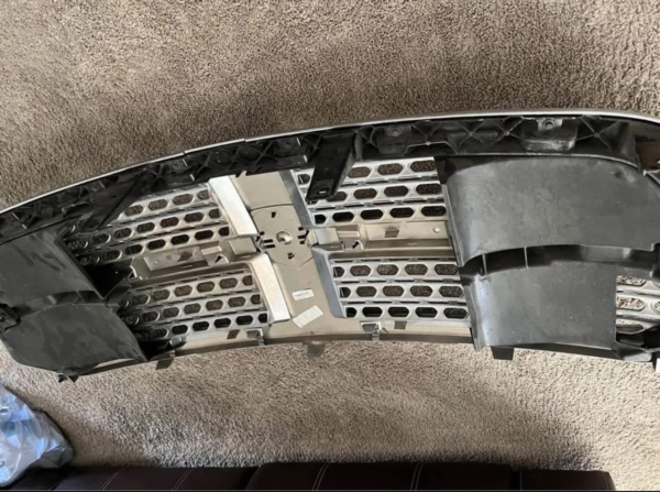 Used Front Grill for Ram 1500 2009-2018 for Sale
