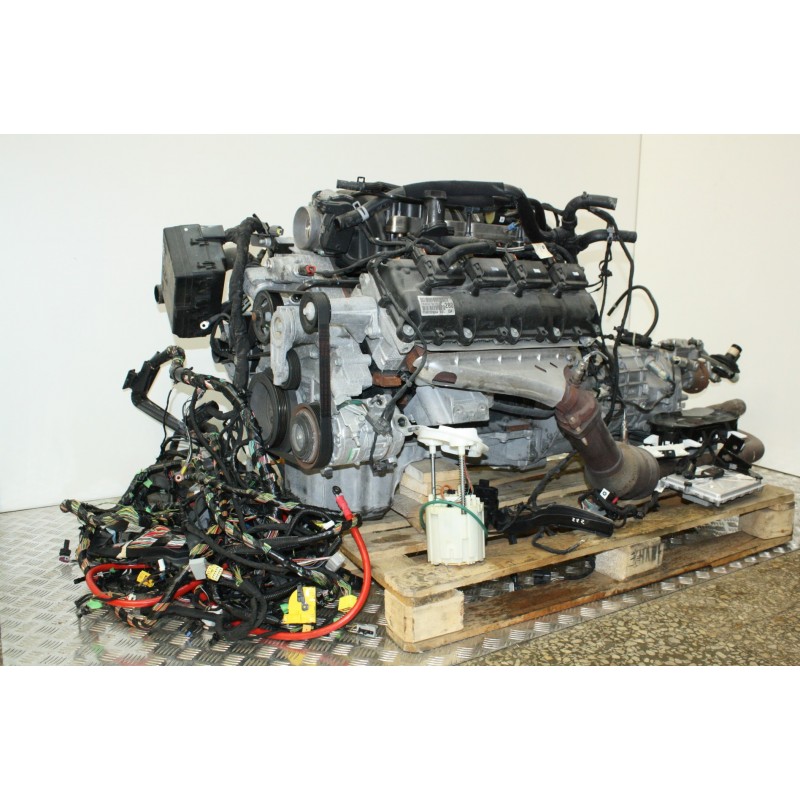 5.7 Dodge RAM Hemi Engine with Manual Transmission - Image 2